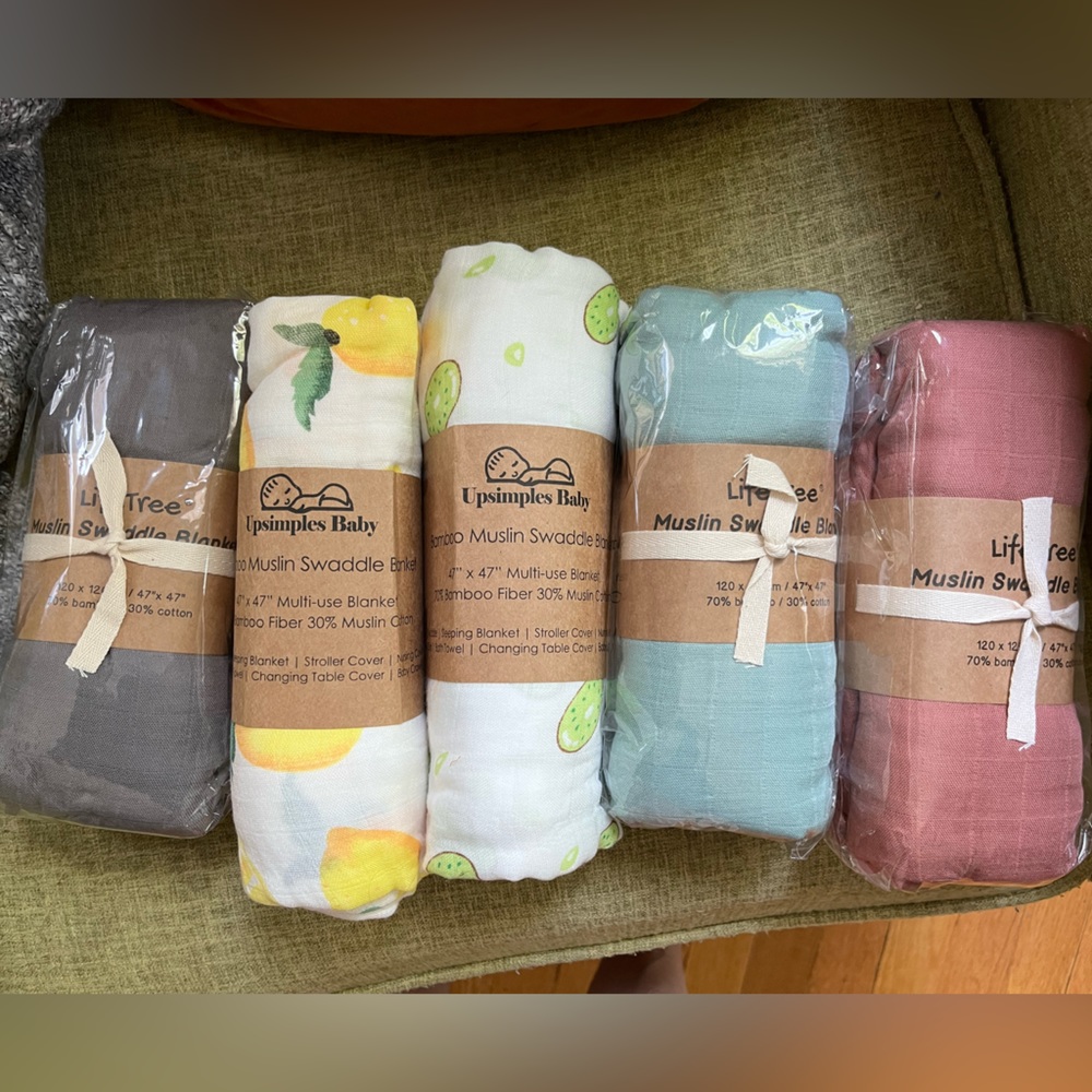 Set of 5 bamboo muslin baby swaddles. Never used. NWOT